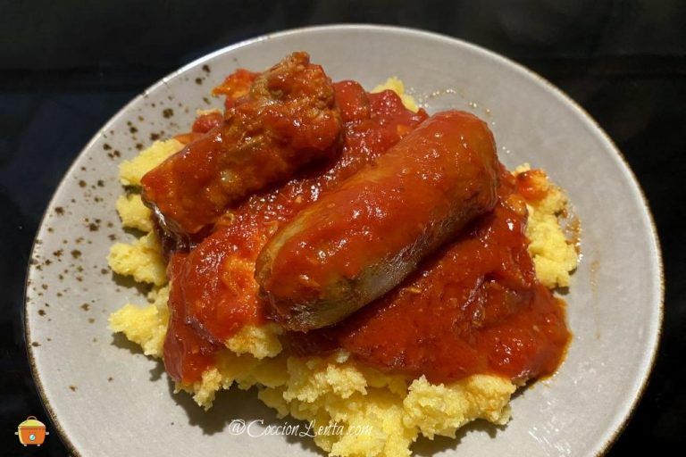 Costillas y chorizo en salsa